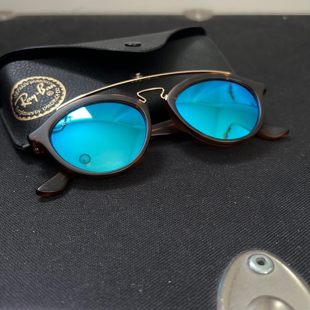Ray Ban blue mirrored sunglasses